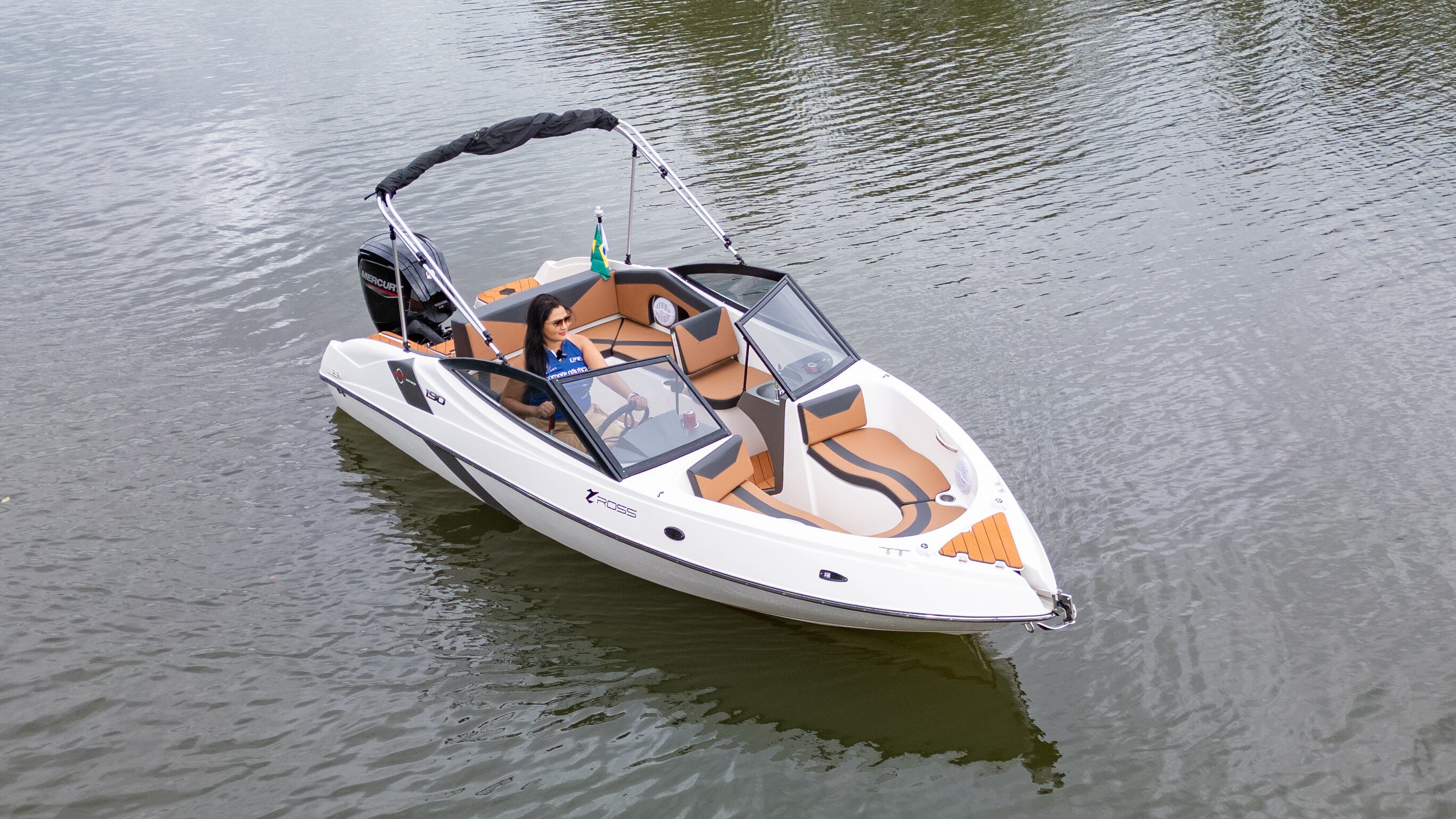 Conheça a compacta premium 190 Pro Series: lançamento da Ross Mariner
